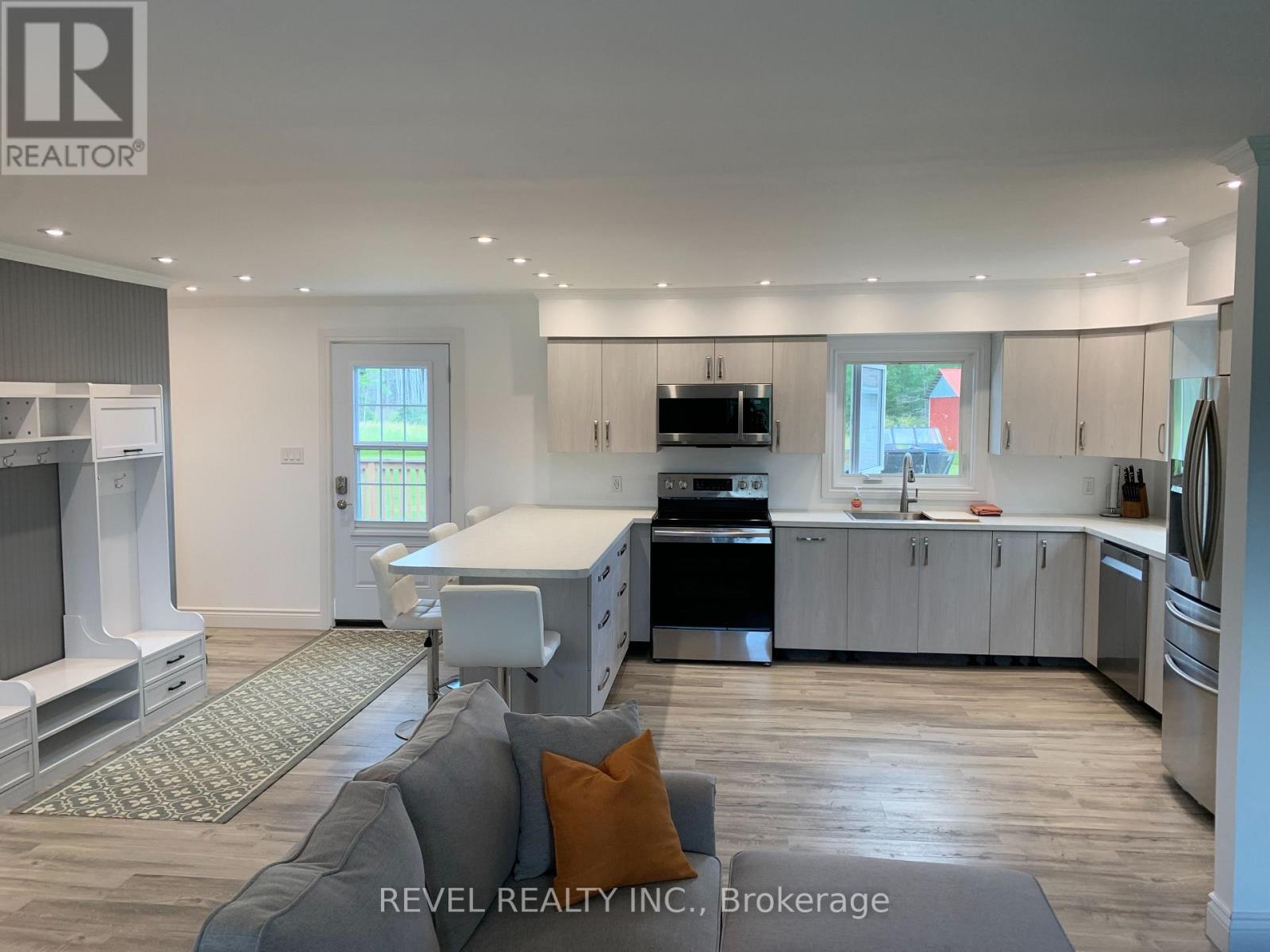 1040 MAHONEY ROAD - Image 8