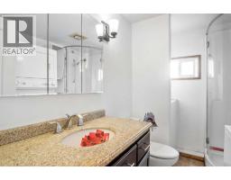 804 Center Street, Carstairs, AB T0M0N0 Photo 12