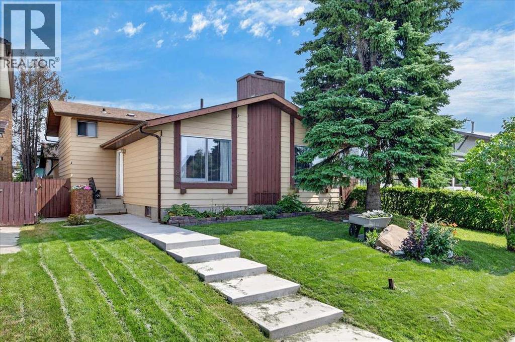 80 Templevale Way NE - 1