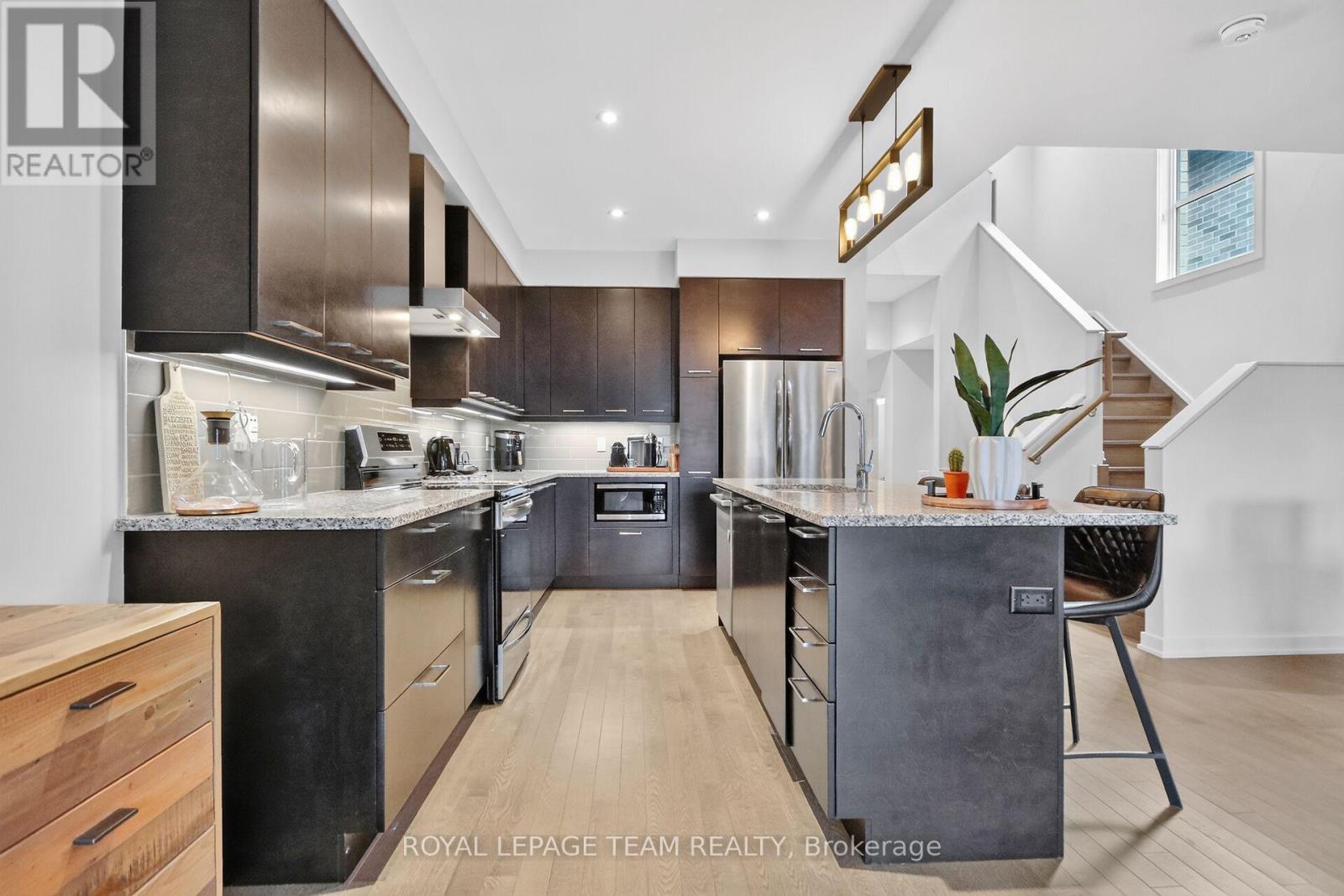 140 LARIMAR CIRCLE - Image 13