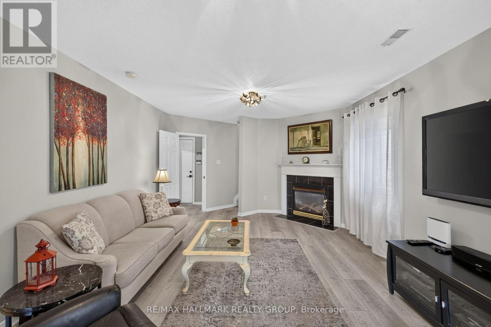 139 CASTLE GLEN CRESCENT - Image 32