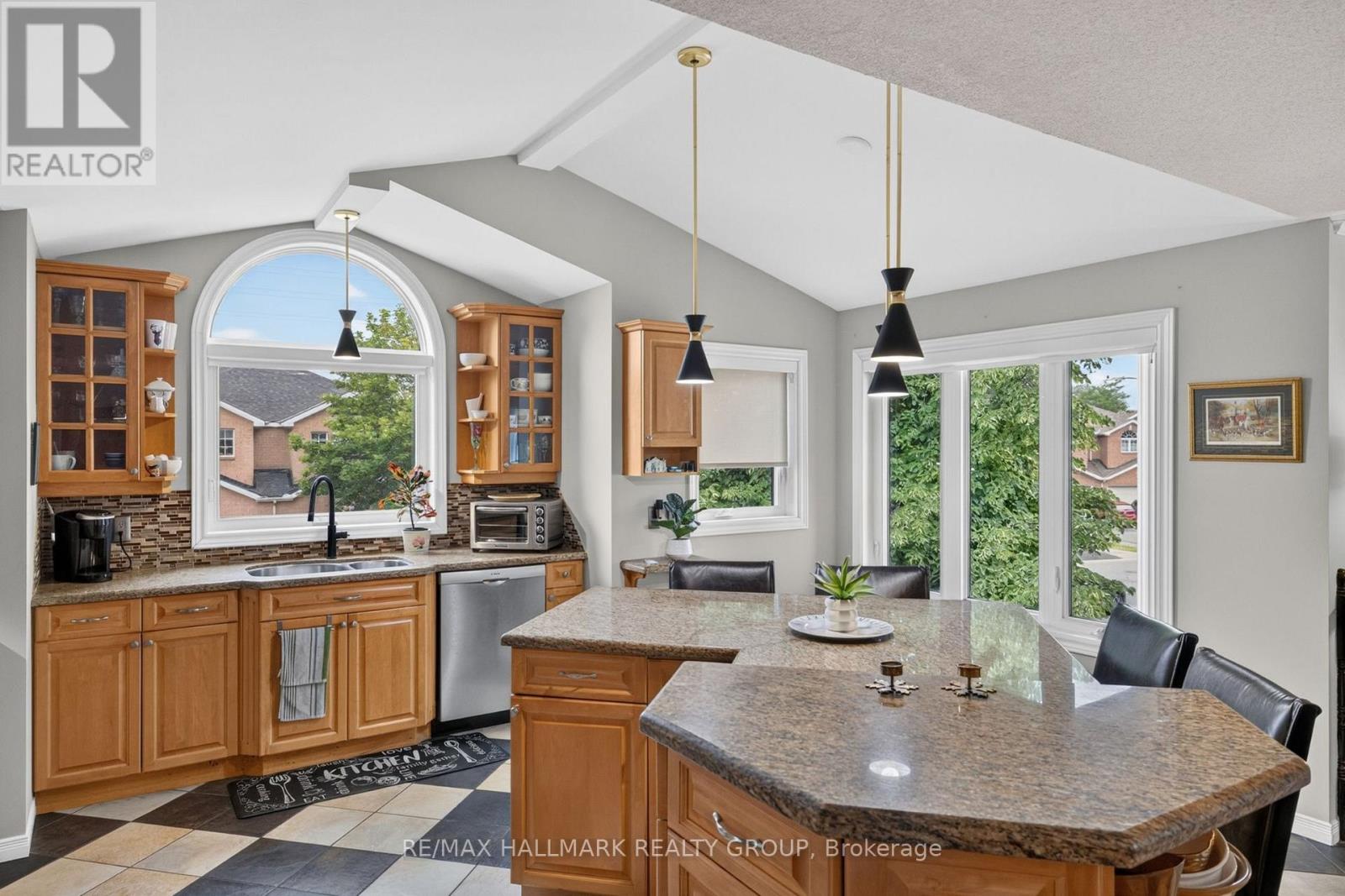 139 CASTLE GLEN CRESCENT - Image 9