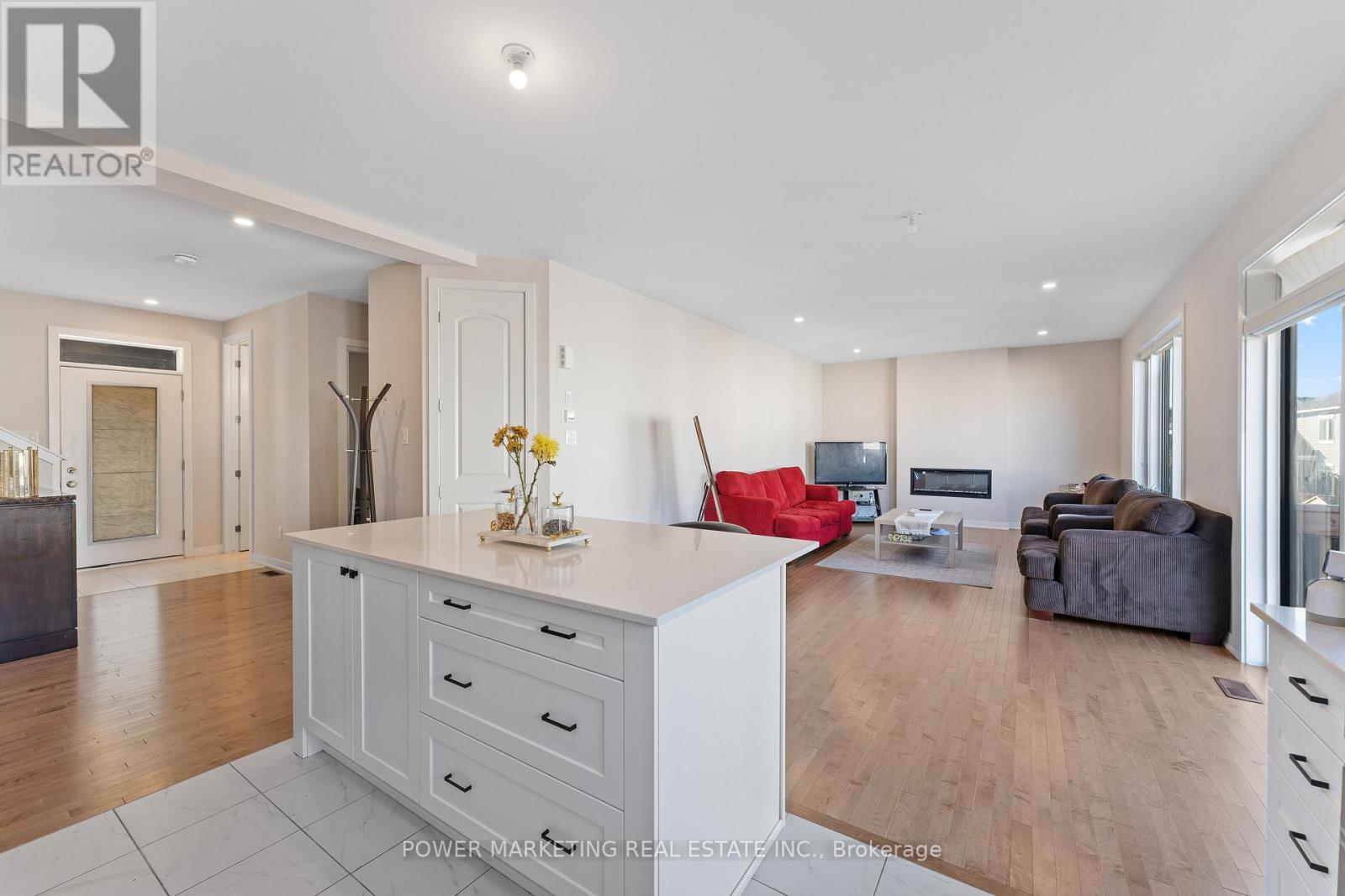 228 APPALACHIAN CIRCLE - Image 7