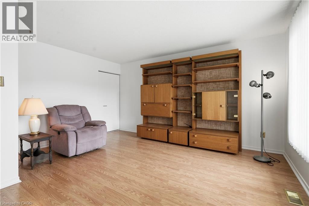 #68 122 BUNTING Road - Image 7