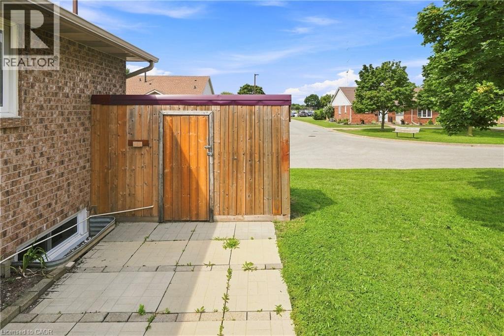 #68 122 BUNTING Road - 29