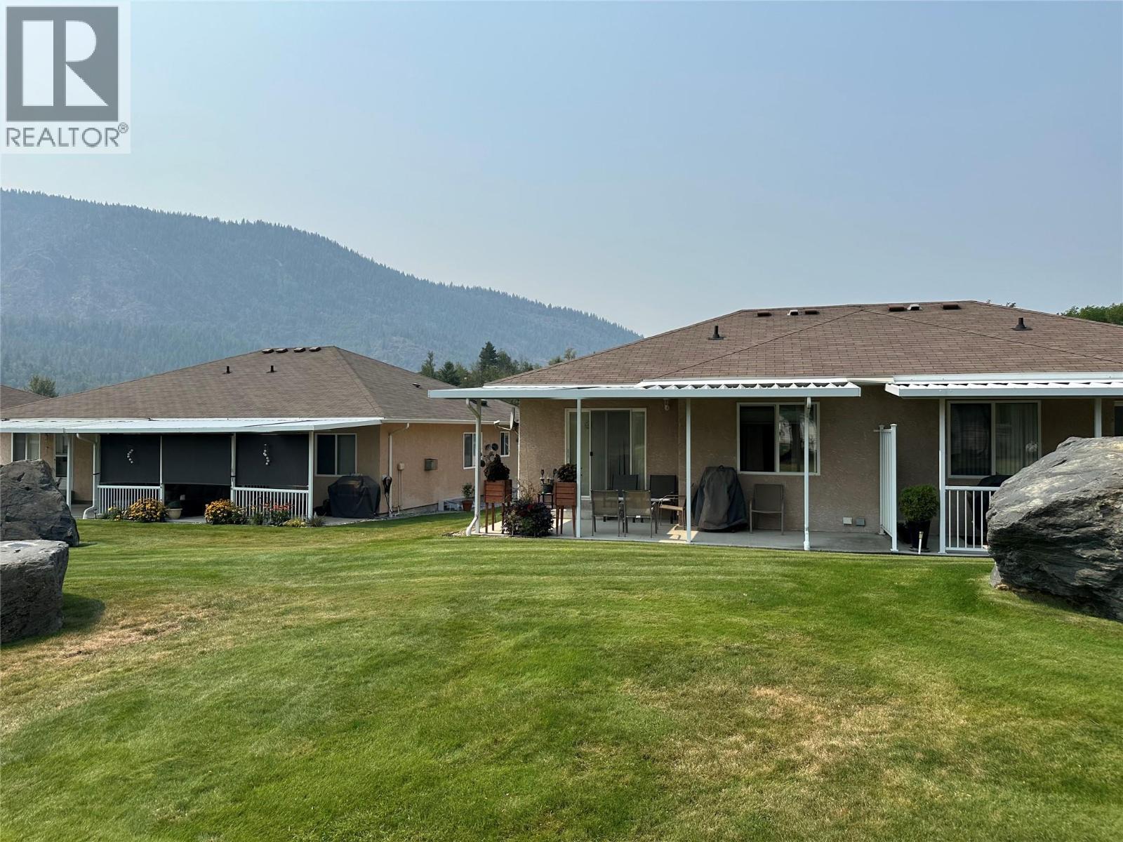 7186 Wright Way, Trail