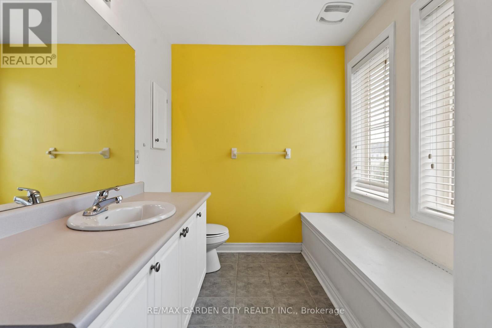 401 WRIGHT CRESCENT - Image 14