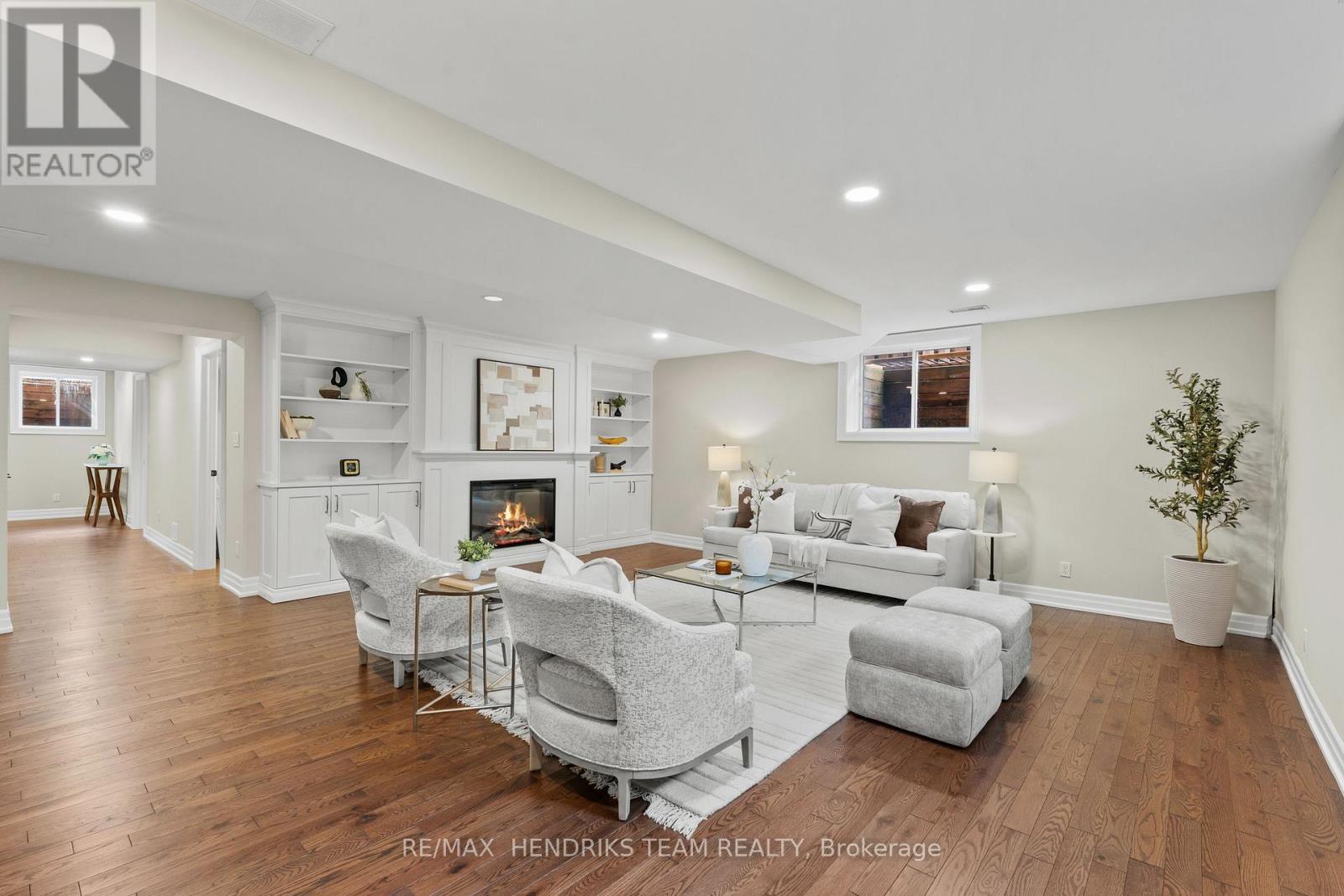 5B WILHOLME DRIVE - 30