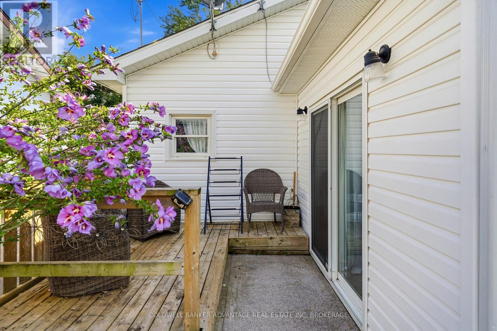 374 DIEPPE STREET - Image 20