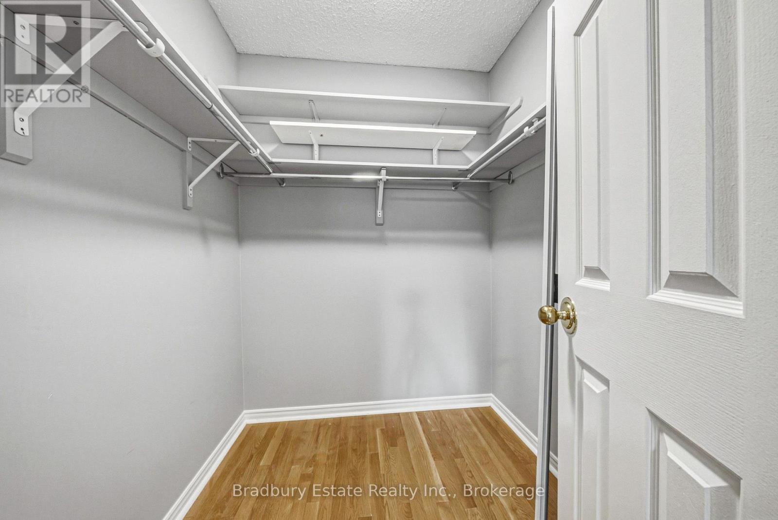 #26 1205 LAMBS COURT - 18