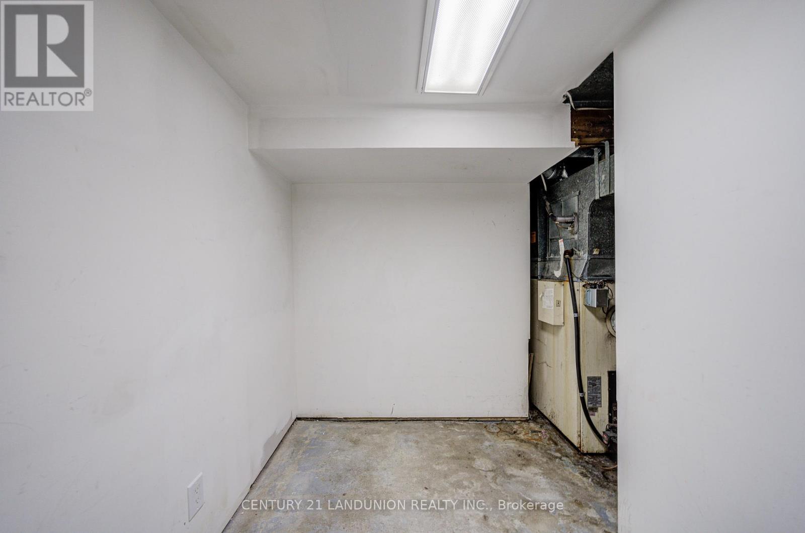 200 ELMHURST AVENUE - Image 31