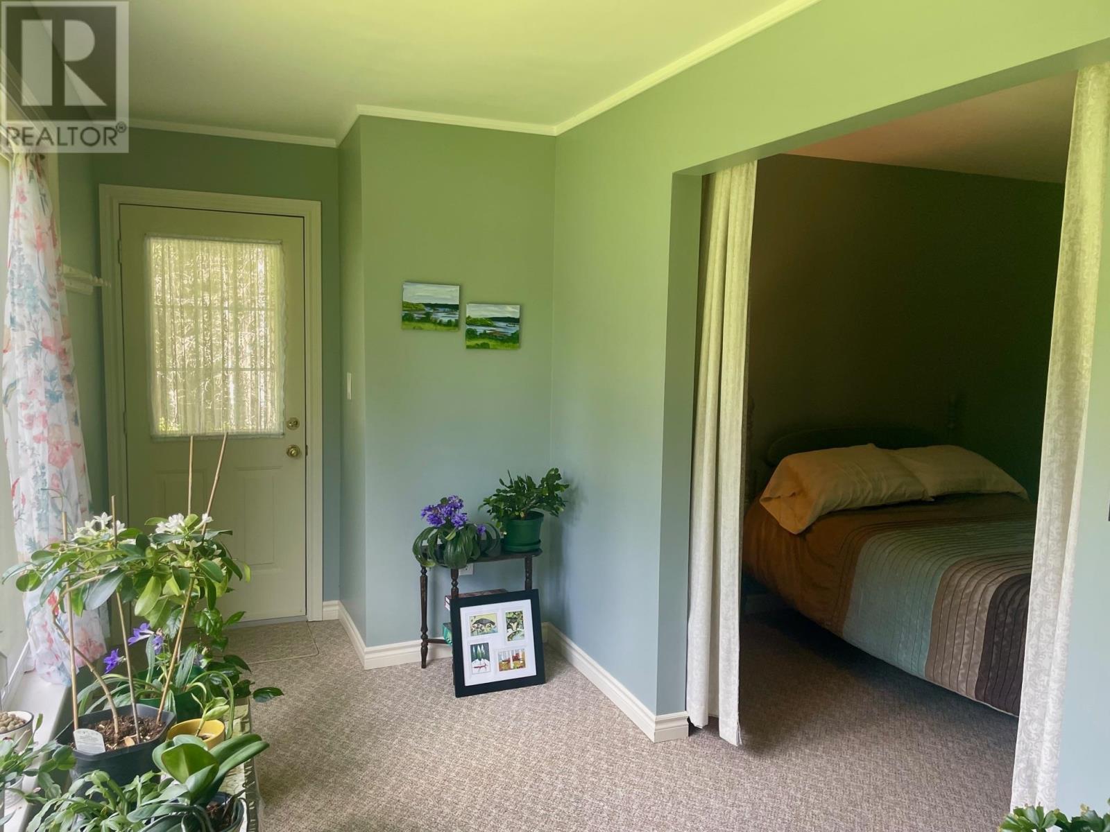 943 RATTENBURY Road - Image 34