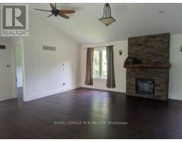 Family room - 986 15th Side Road, King, ON L7B1K5 Photo 6