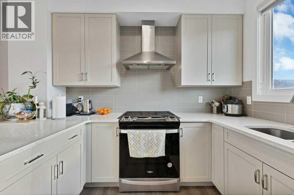 25 Savanna Manor NE - 18