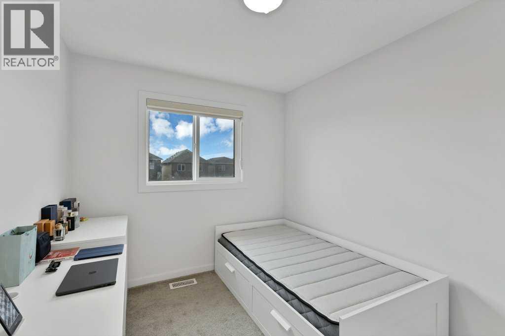 25 Savanna Manor NE - 30