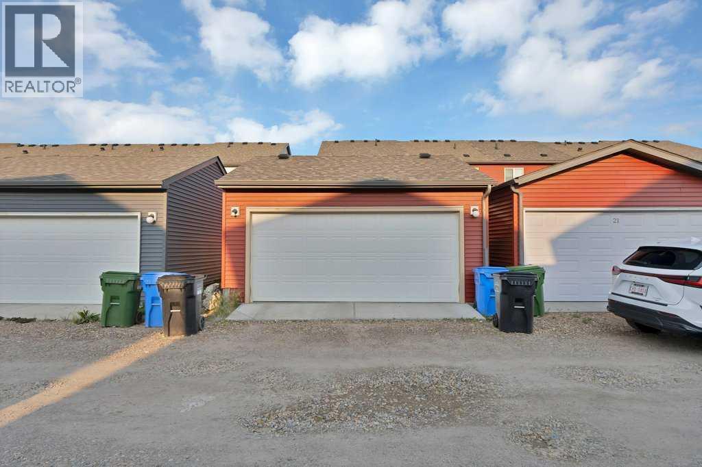 25 Savanna Manor NE - 45