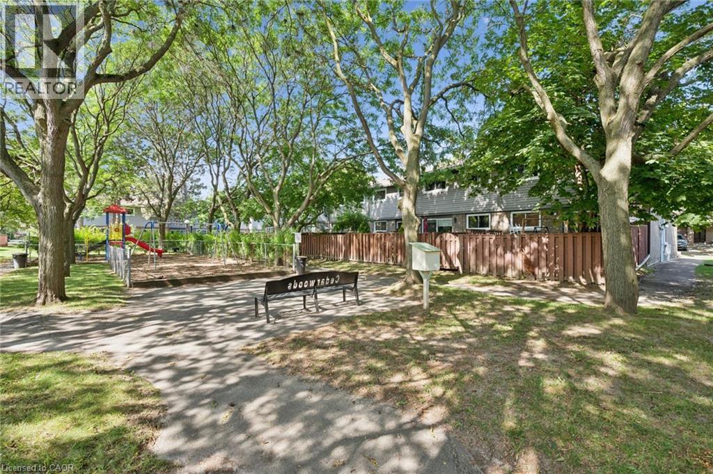 #53 46 CEDARWOODS Crescent - Image 39