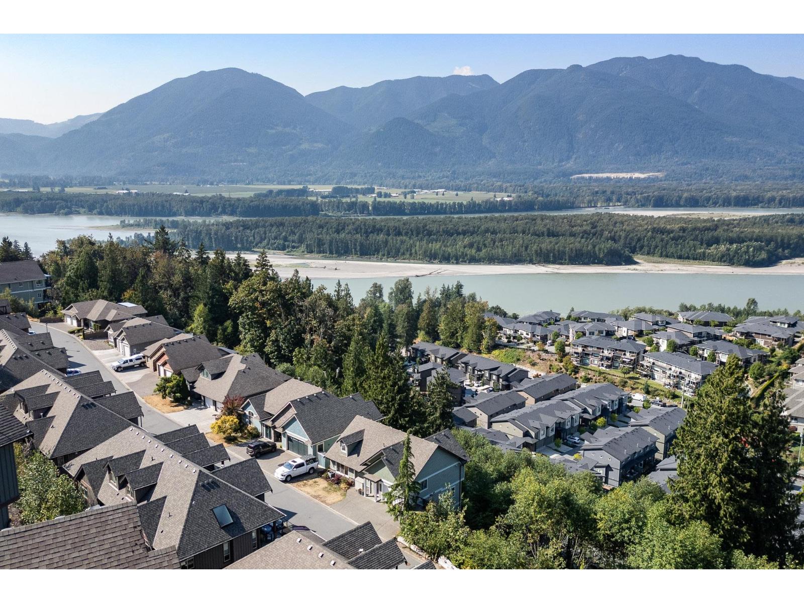 5 Bed, 4 Bath House for Sale in Chilliwack – 43726 ALAMEDA DRIVE, Chilliwack Mountain – MLS# R3157633 - Image 5