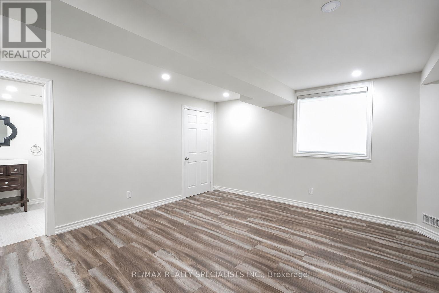 117 NORMA CRESCENT - Image 44