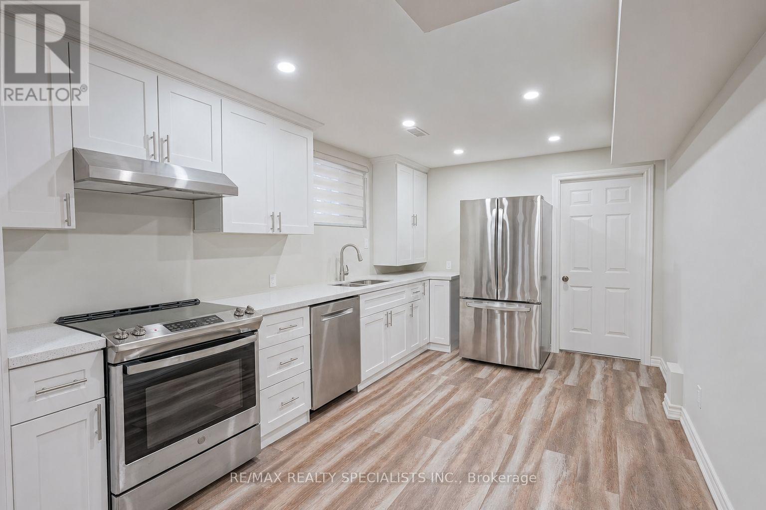117 NORMA CRESCENT - Image 41