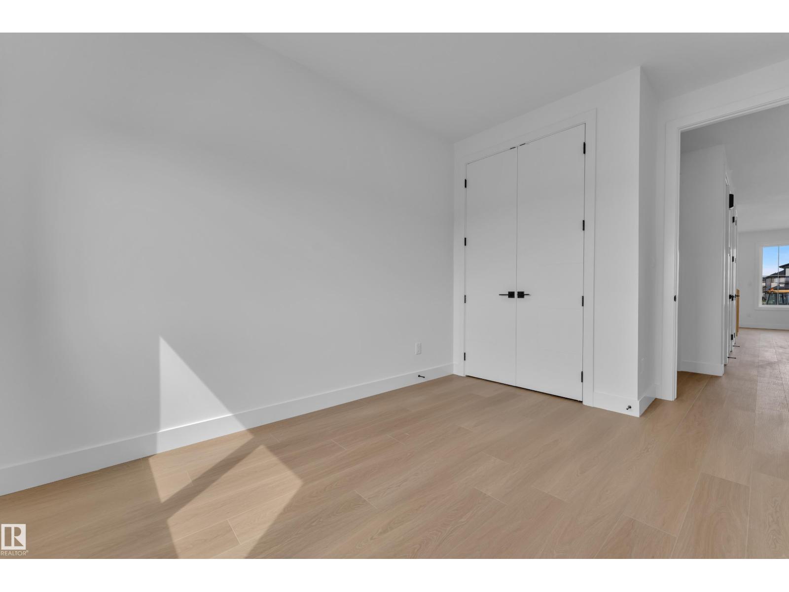512 Robinson BV - Image 10