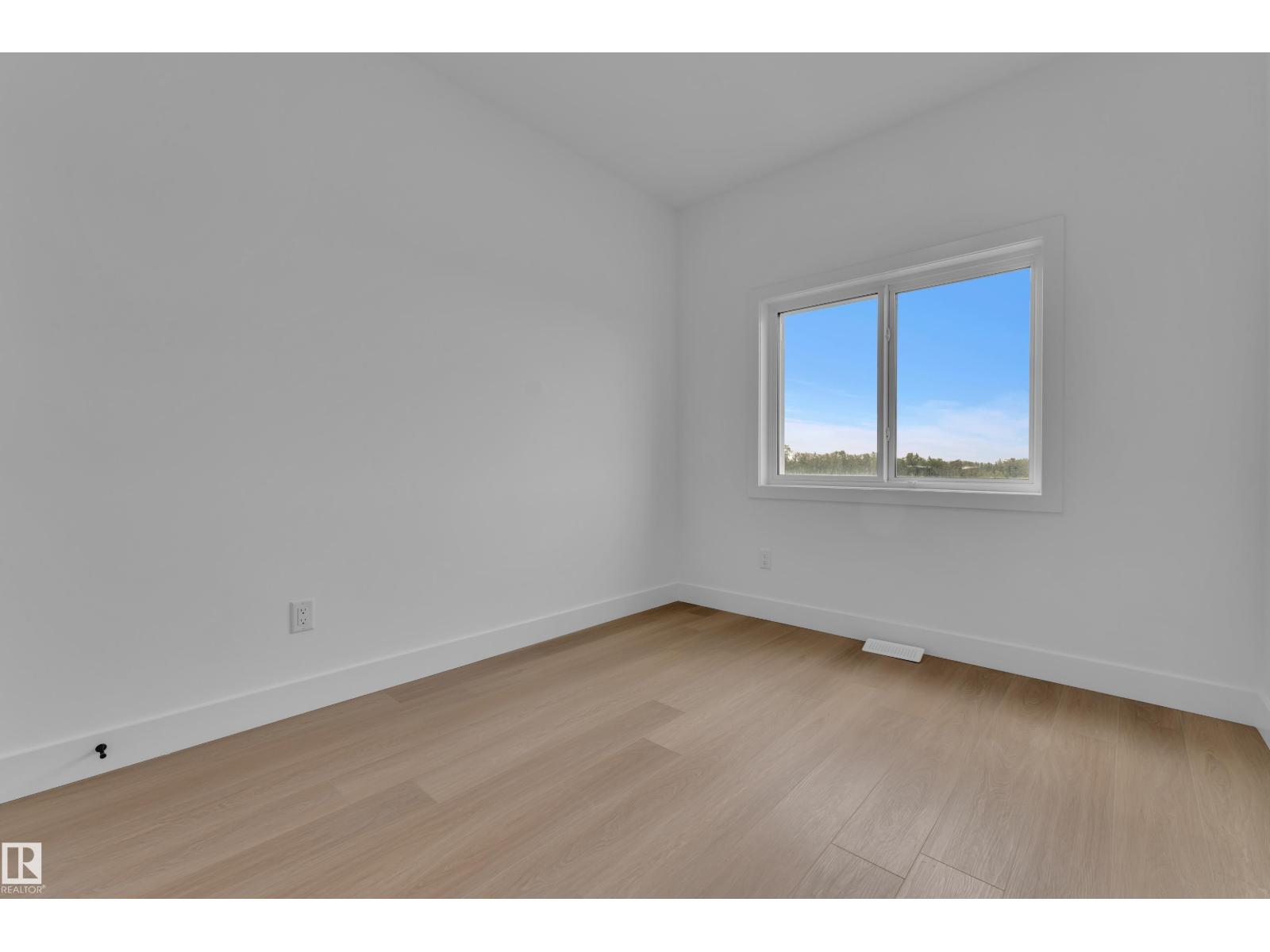 512 Robinson BV - Image 26