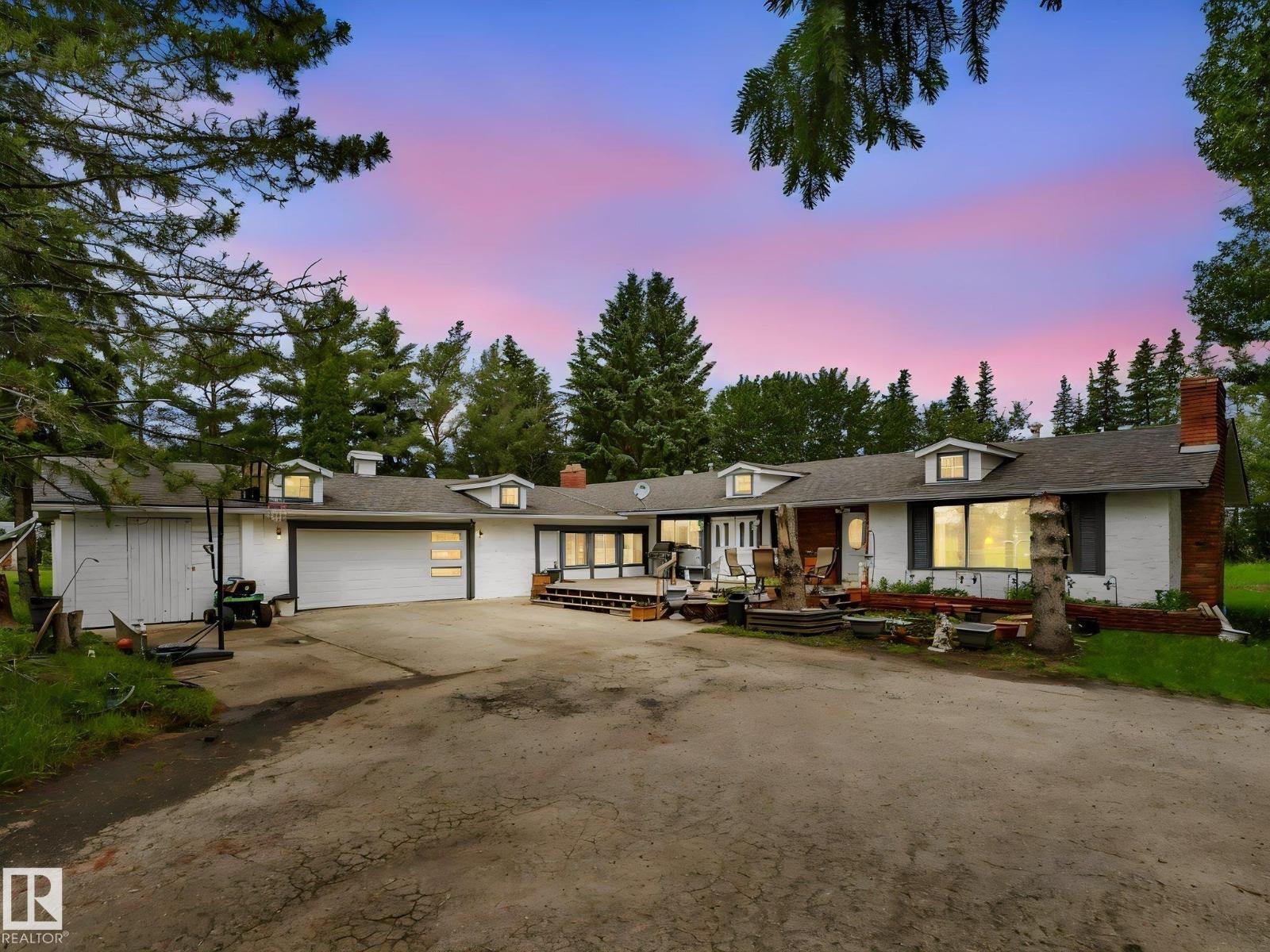 10912 5 AV SW - 1
