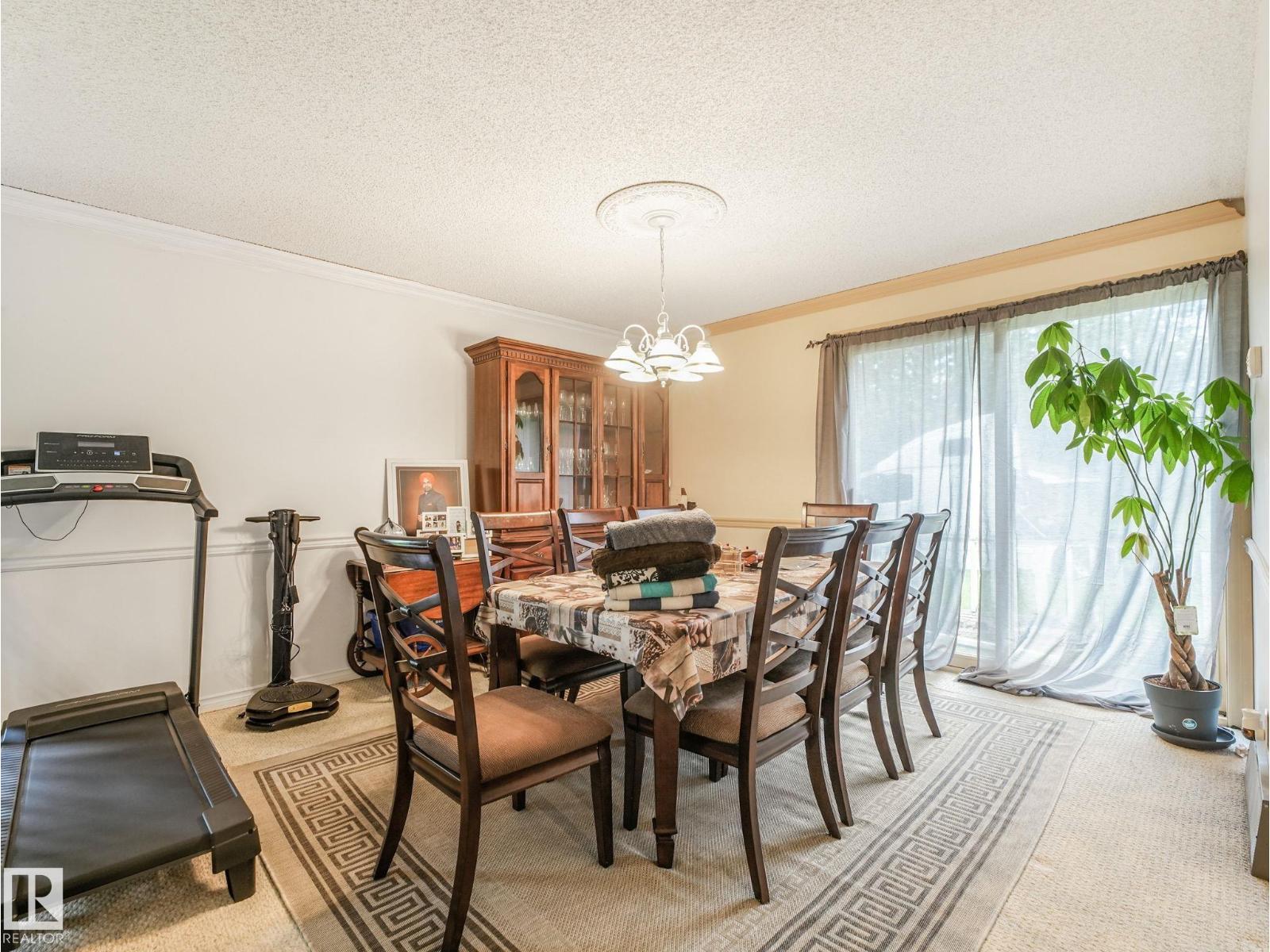 10912 5 AV SW - 26