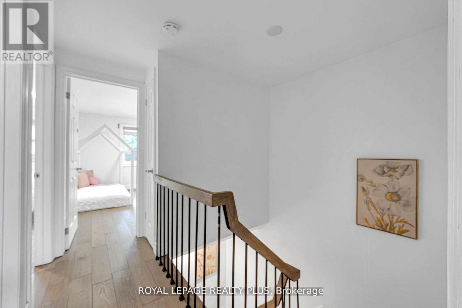 #20 1755 RATHBURN ROAD E - 23