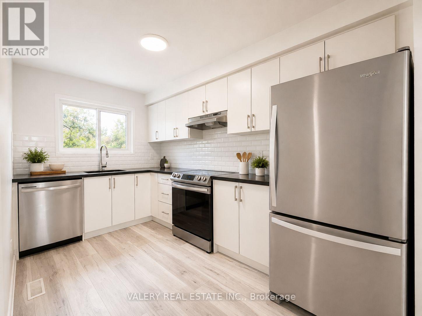E - 528 SUNNYDALE PLACE — photo 3