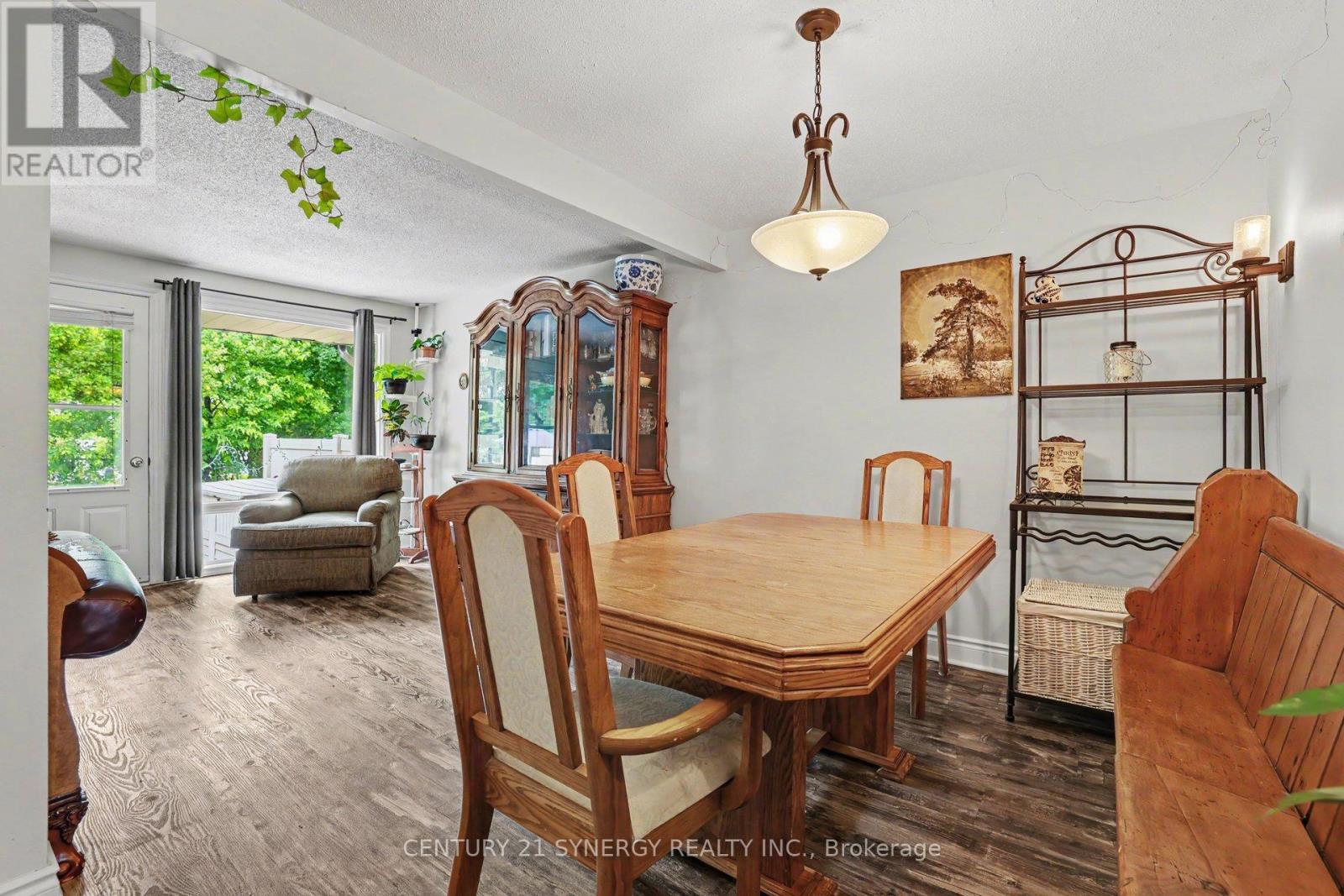 909D ELMSMERE ROAD - Image 16