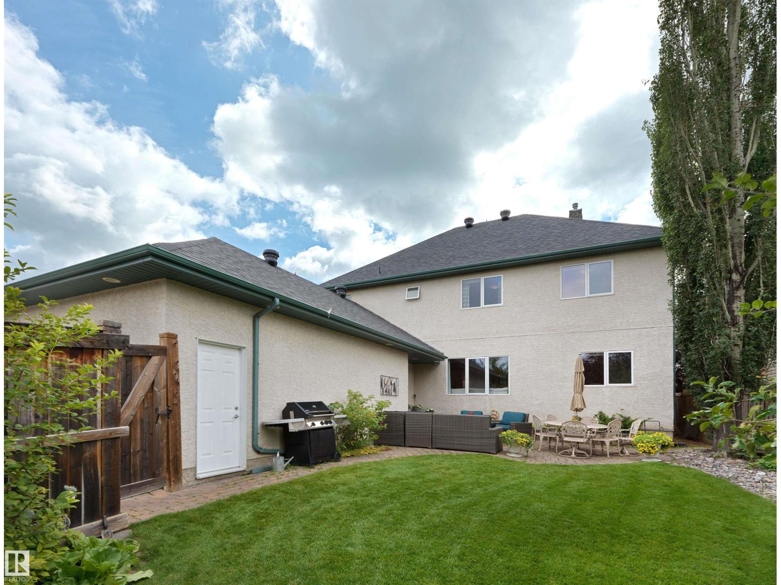 202 SASKATCHEWAN DR S NW - Image 40