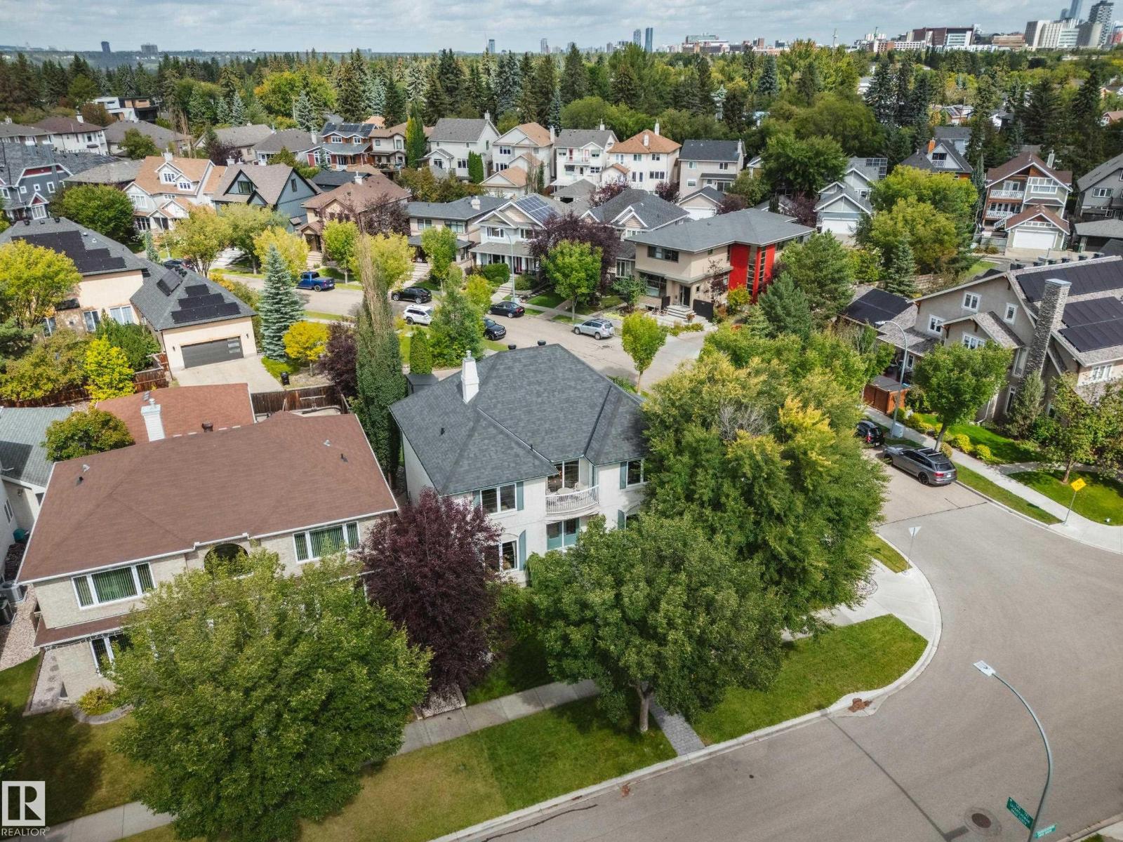 202 SASKATCHEWAN DR S NW - Image 48