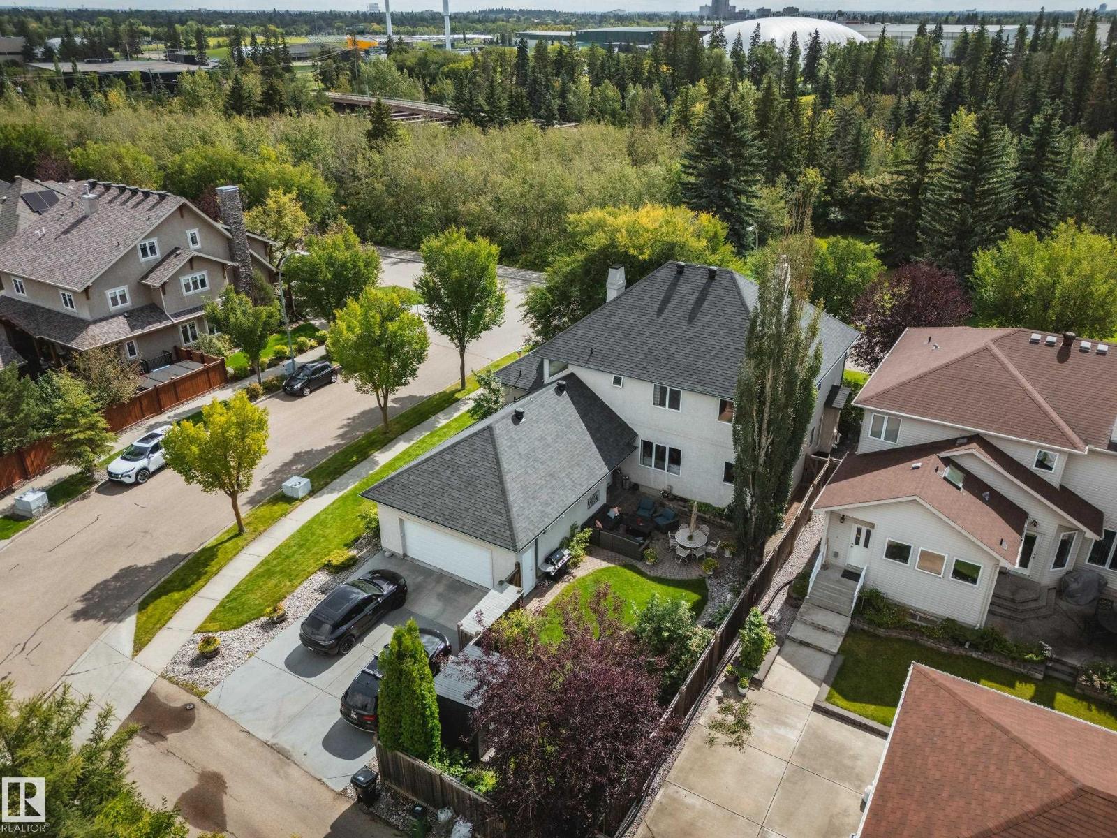 202 SASKATCHEWAN DR S NW - 54