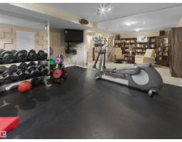 202 Saskatchewan Dr S Nw, Edmonton, AB T6G2W6 Photo 33