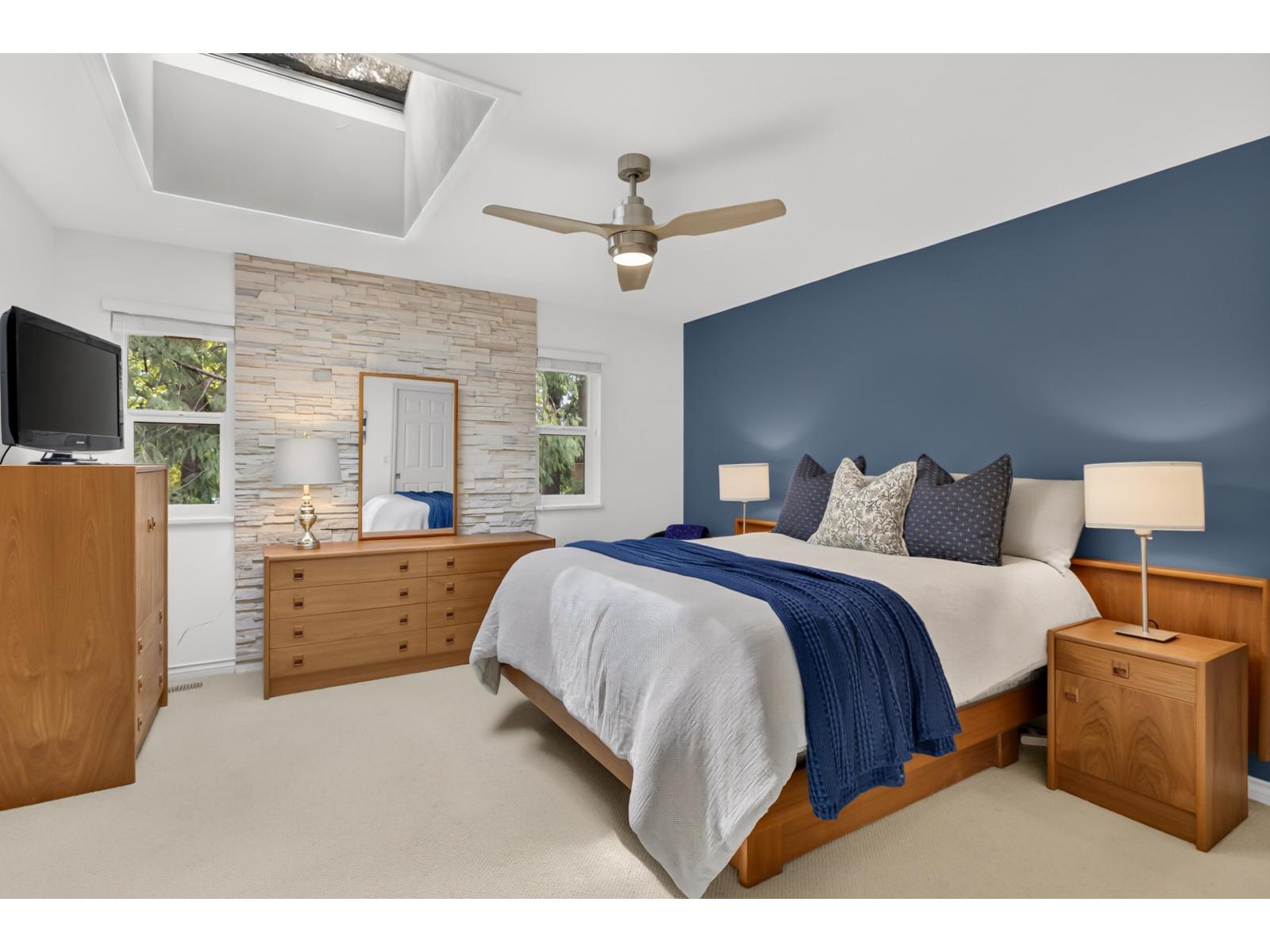 102 12741 16 AVENUE, White Rock