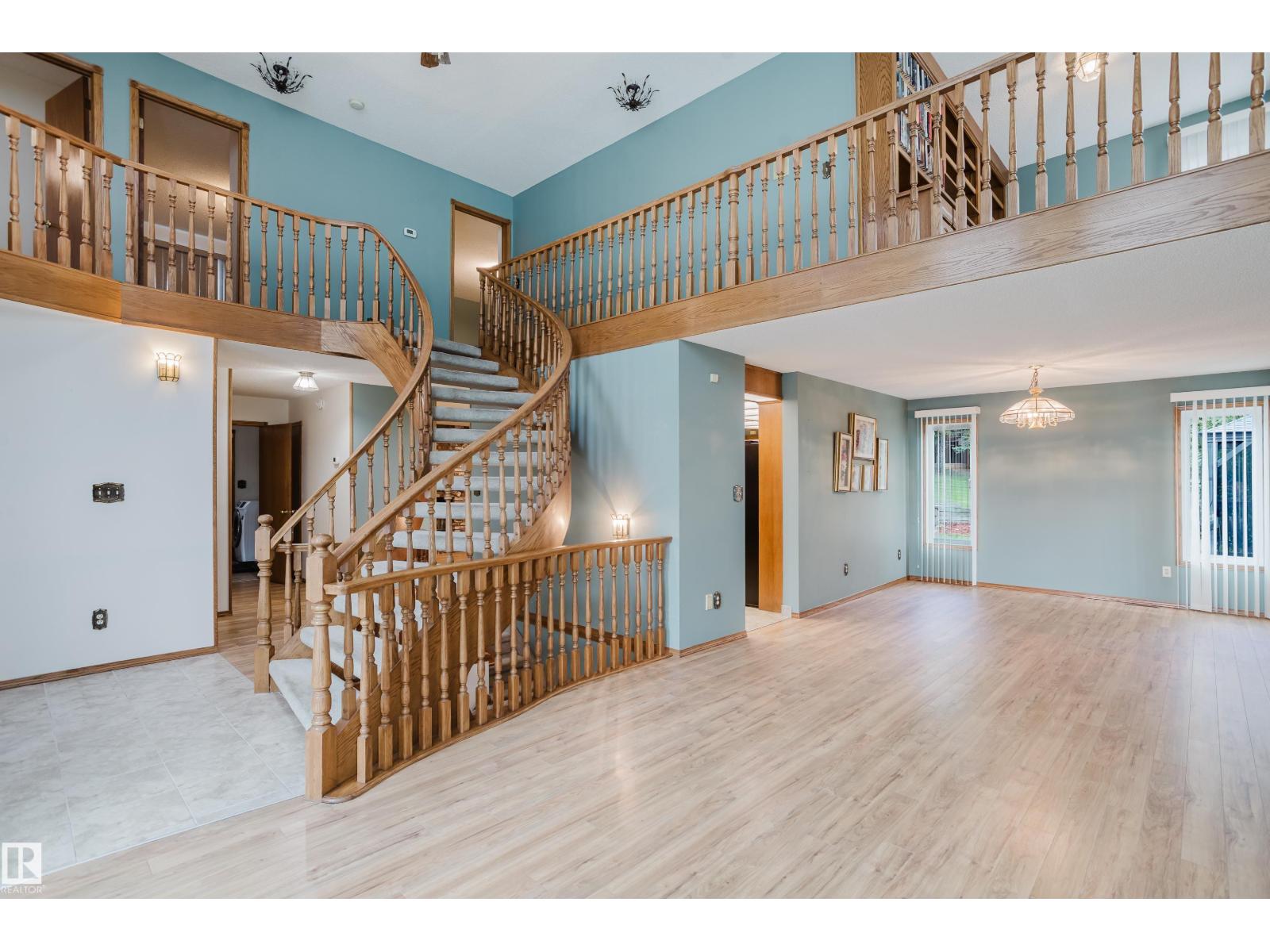 7 HILLTOP CR - Image 3