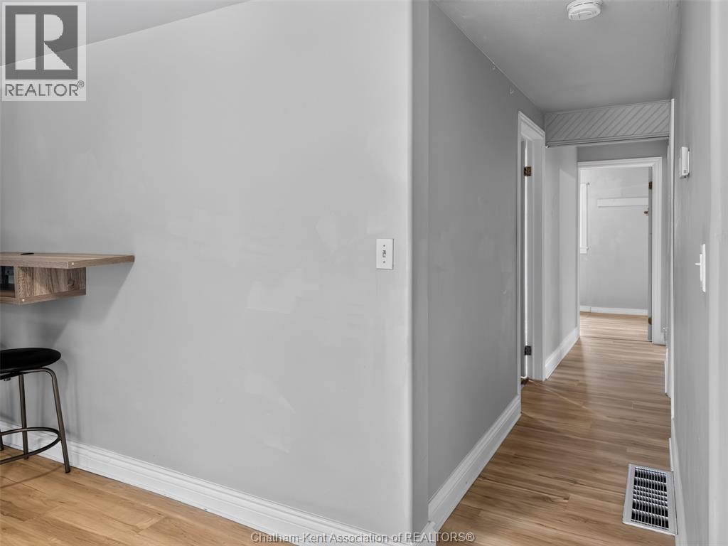 21031 QUEEN STREET - Image 12