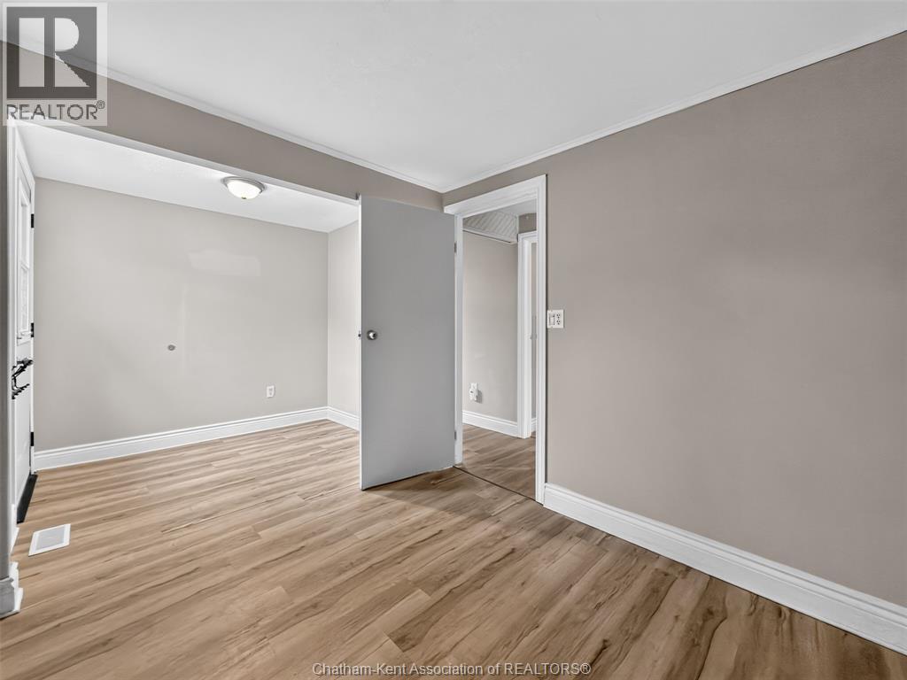 21031 QUEEN STREET - 18
