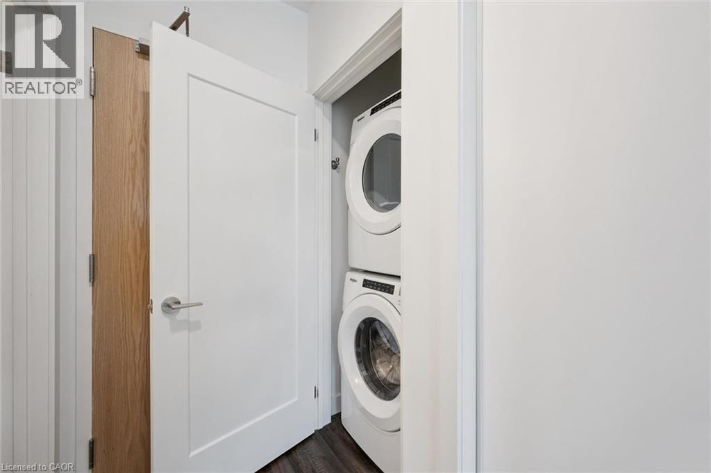 #203 408 DUNDAS Street S - Image 23
