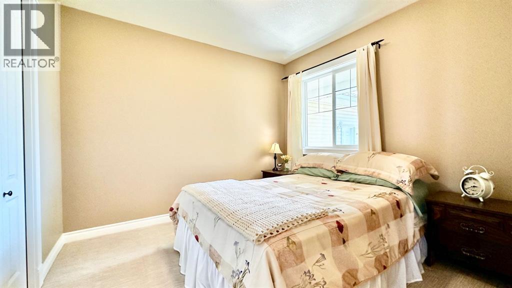9530 100 Avenue - Image 33