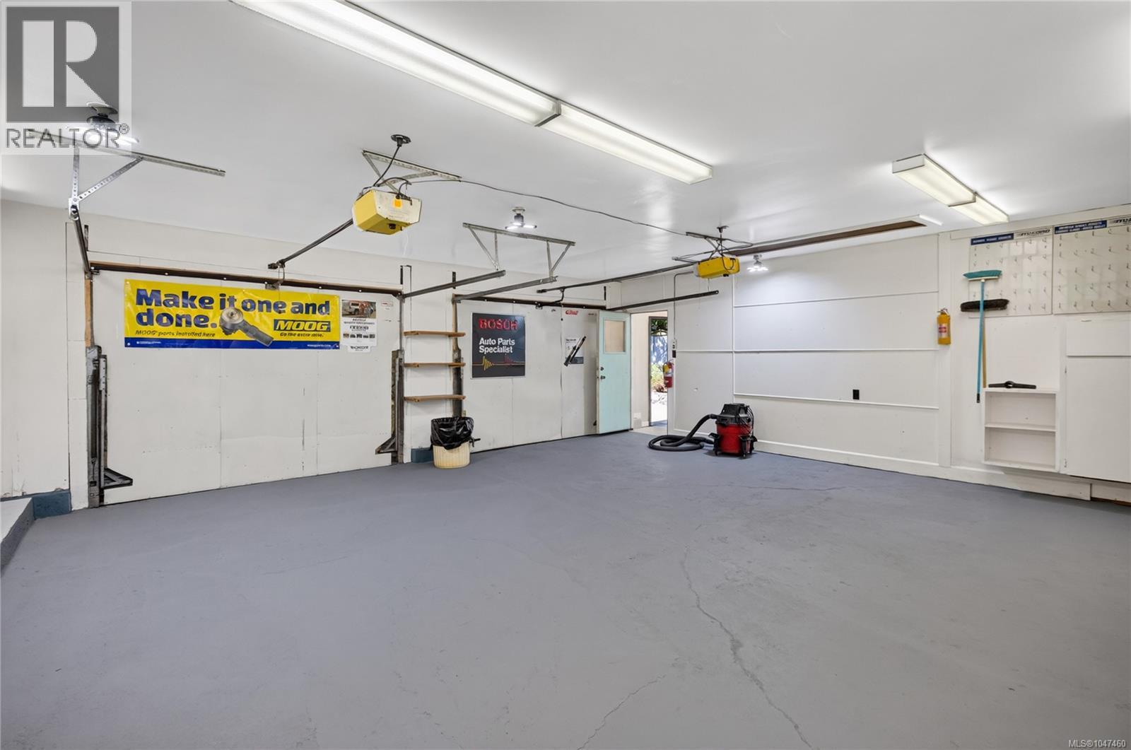 3627 Cedardale Rd - Image 19