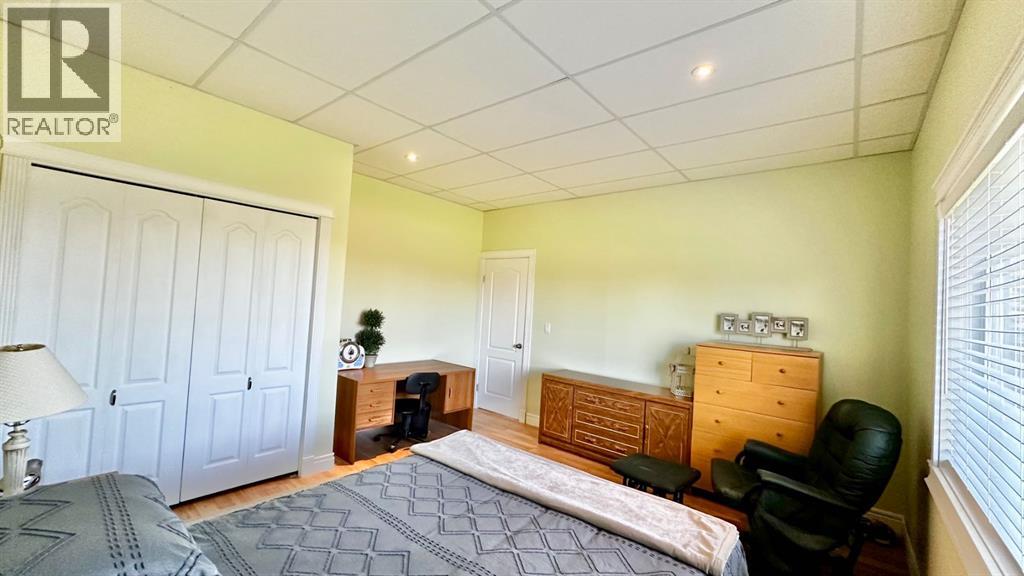 9530 100 Avenue - Image 46