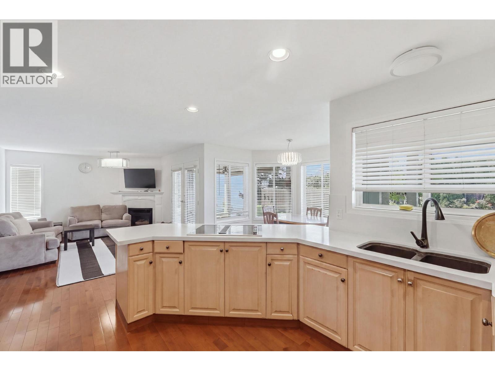 348 Phipps Crescent, Kelowna