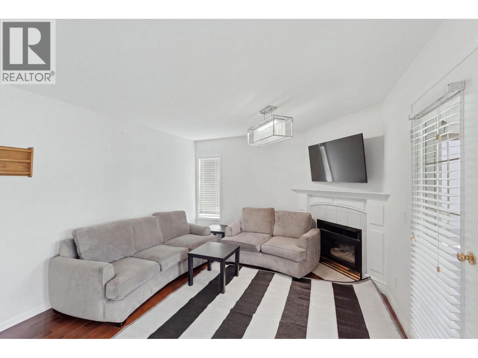 348 Phipps Crescent, Kelowna