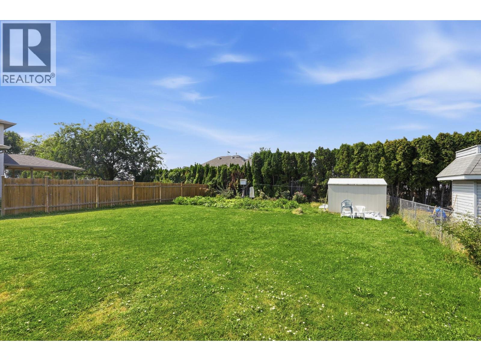 348 Phipps Crescent, Kelowna