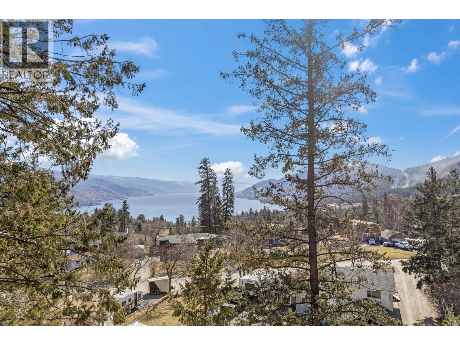 6333 Forest Hill Drive, Peachland