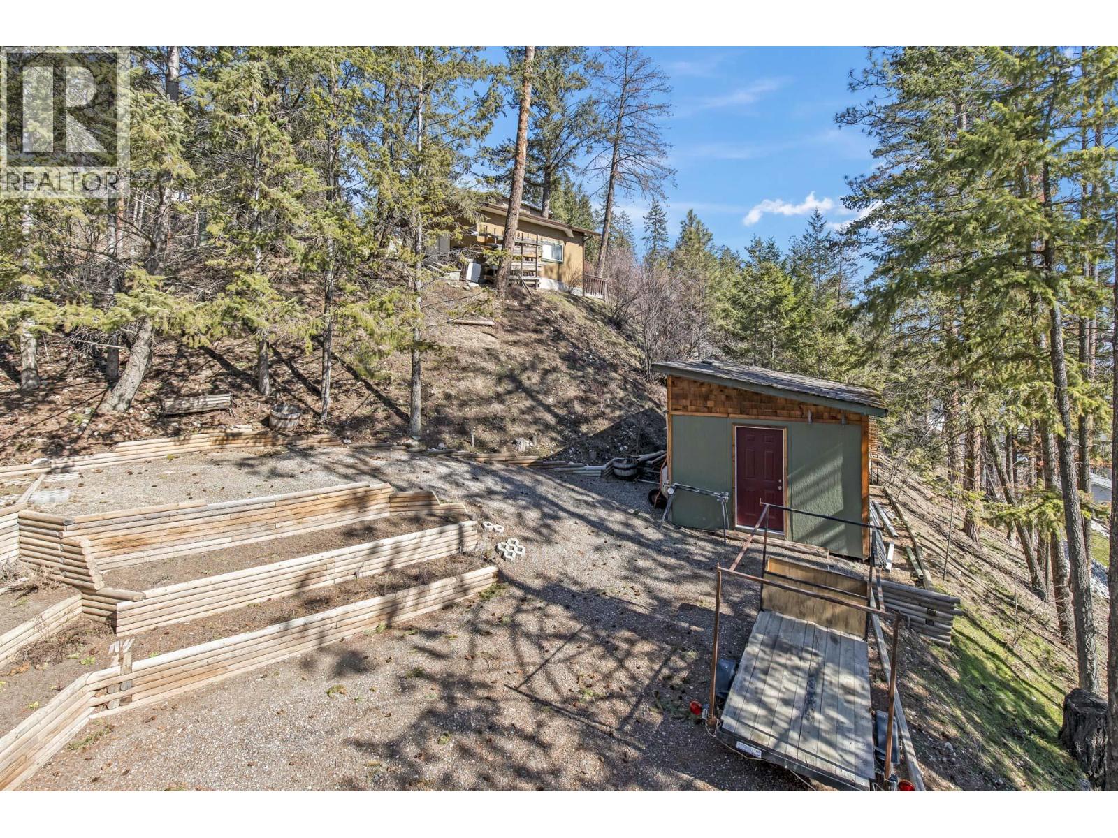 6333 Forest Hill Drive, Peachland