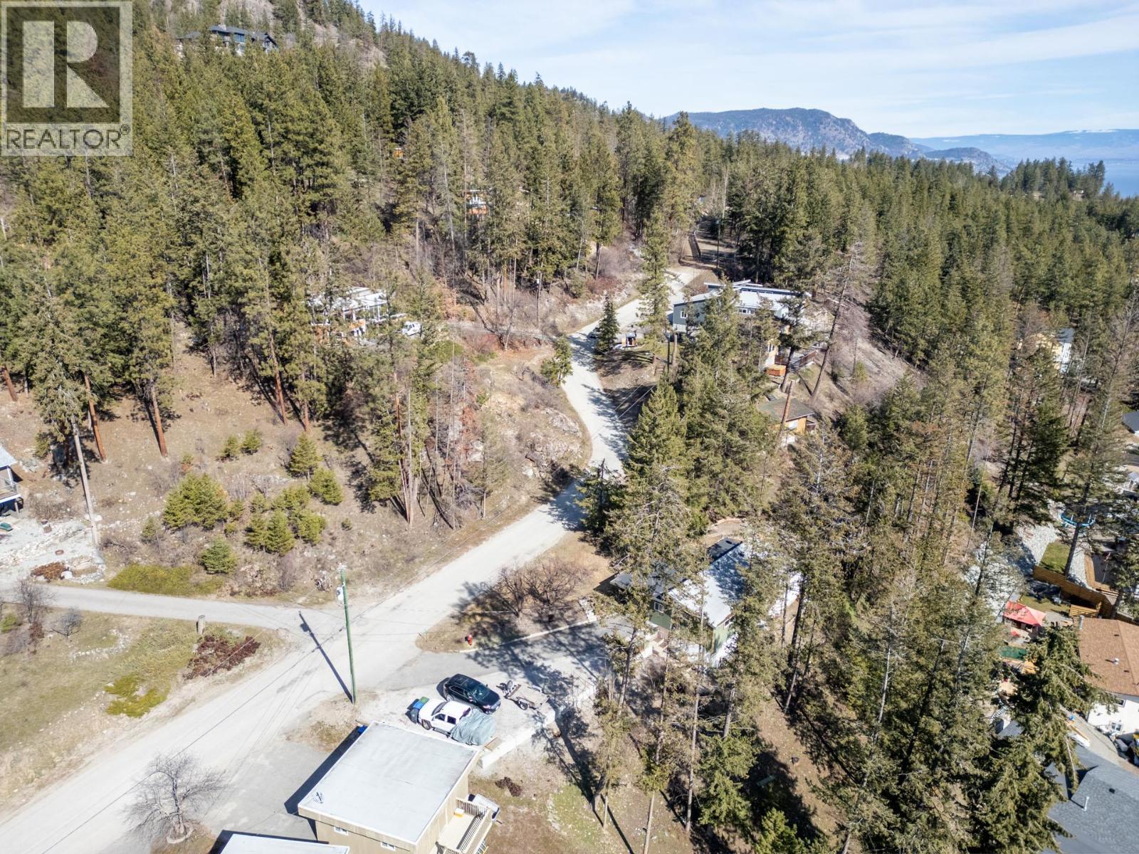 6333 Forest Hill Drive, Peachland