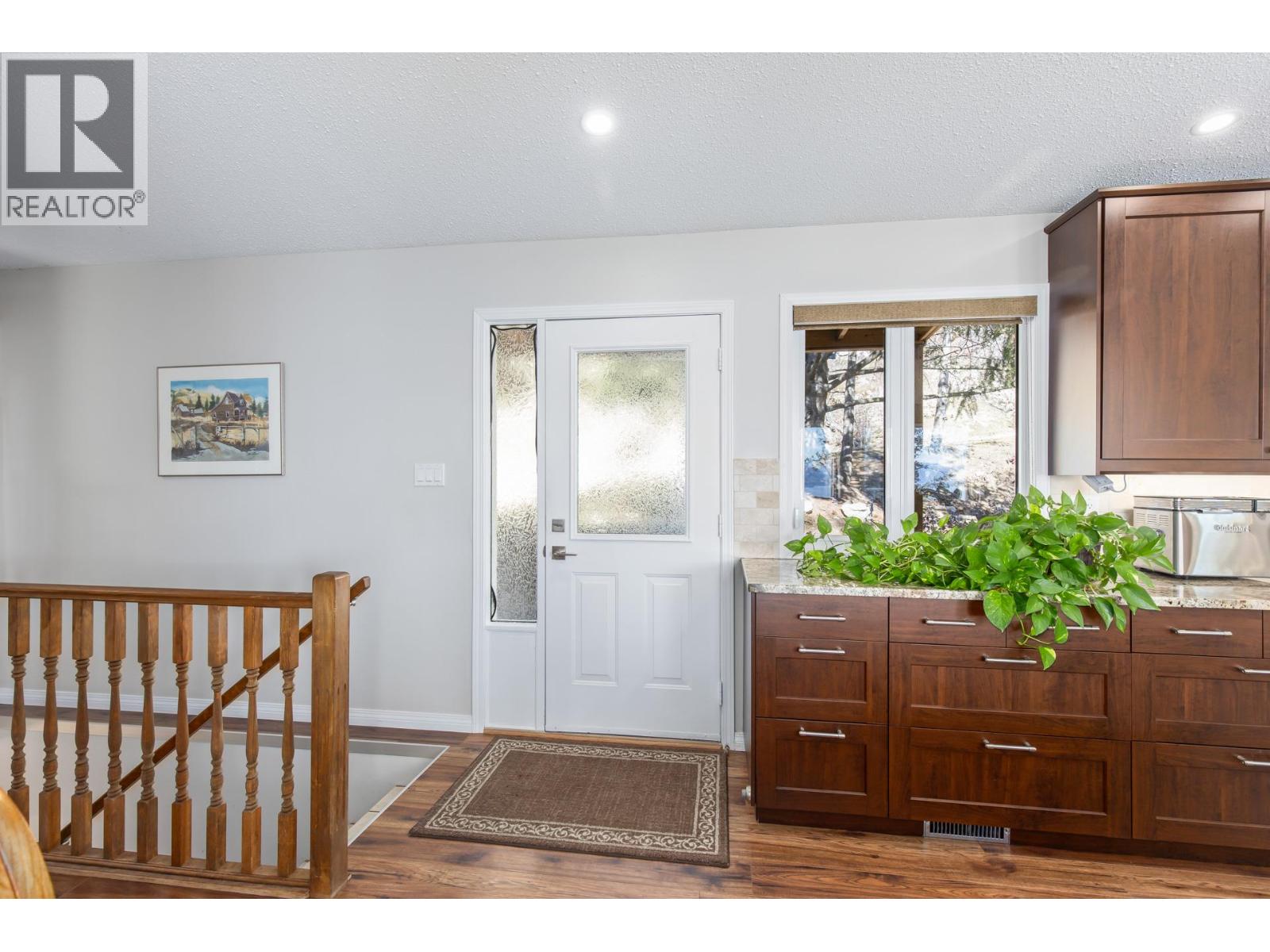 6333 Forest Hill Drive, Peachland
